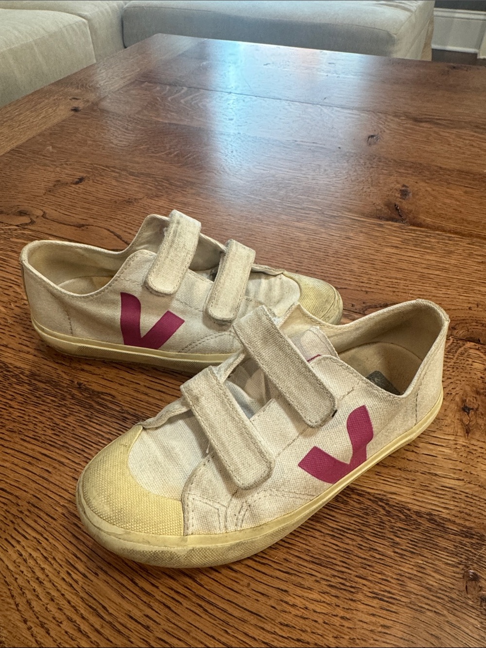 Veja Kids Size 13.5 Canvas Velcro Sneakers in Cream with Pink V